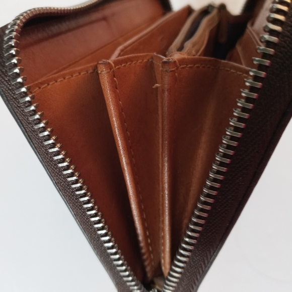 Coach Leather Full Zip Around Long Wallet - Dark Brown w/British Tan Interior - Picture 5 of 12